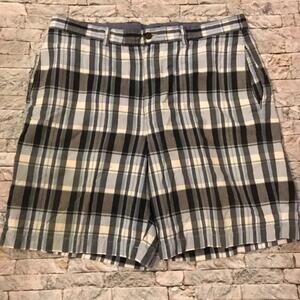 Men’s Size 36 Tommy Hilfiger Shorts